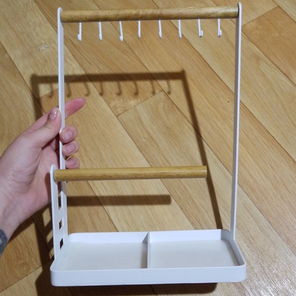 Medium weight JEWELEY HOLDER very sturdy